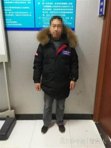 装修工16楼作业弄脏业主衣服 被对方割断安全绳