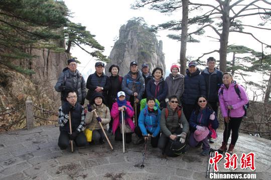 安徽黄山风景区迎来春节旅游高峰 接待游客近3万人