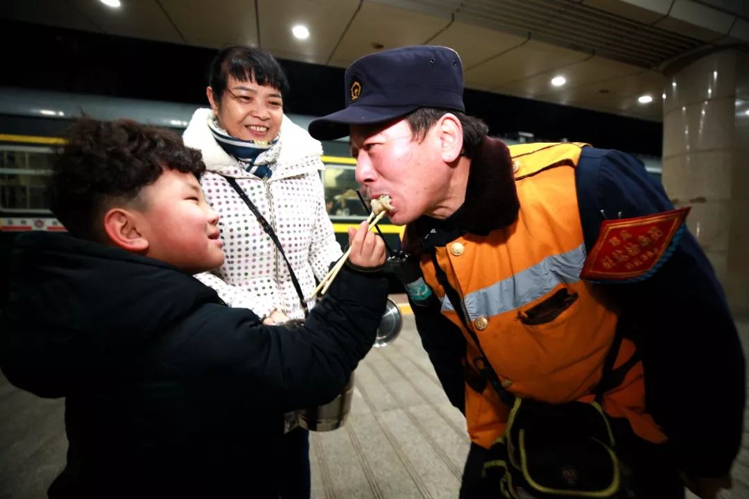 特别的爱，给特别的你|最美铁路人