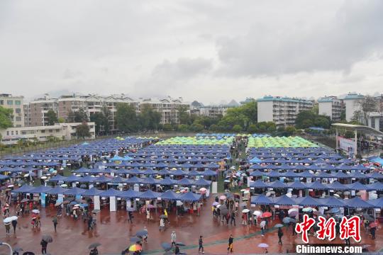 广西举办20余场招聘会助25万高校毕业生就业