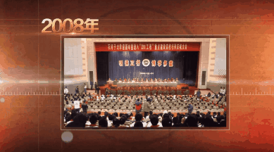 同楼层换教室要走8分钟 这是什麽“神仙”学校？