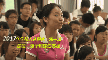 同楼层换教室要走8分钟 这是什麽“神仙”学校？