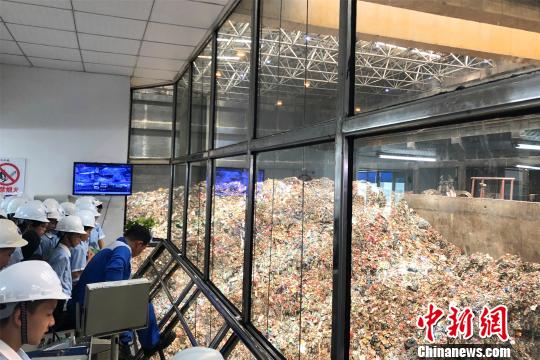 江西33家环保设施单位开放 呼吁民众关心生态环境保护