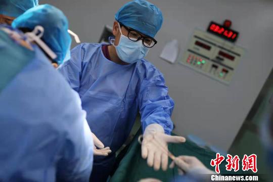 江苏“曼巴”的“援青日子”：一次青海行 一生青海情