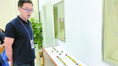 定位引导员：我们是彩车的“眼睛”