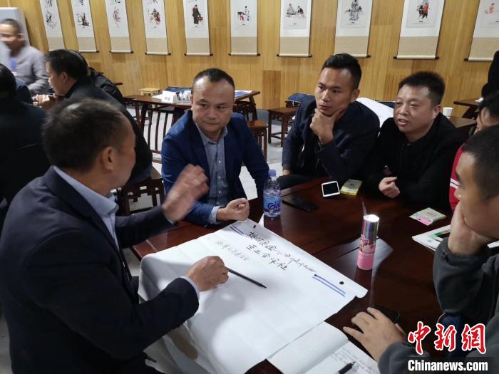 湖南桃江“靶向创培”让上万农民在家当上企业家