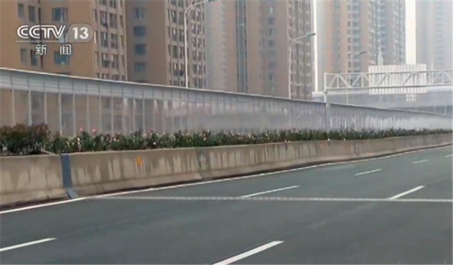 窗户全部封死不敢开 武汉一小区遭受快速车道噪音困扰
