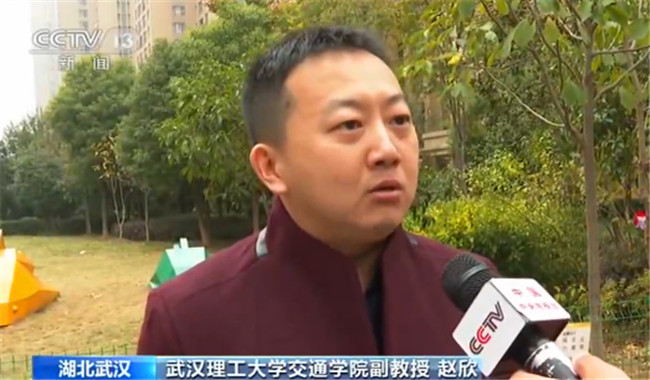 窗户全部封死不敢开 武汉一小区遭受快速车道噪音困扰