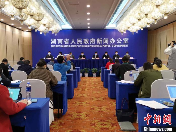 湖南新冠肺炎患者治癒率76.7% 1444名医疗队员支援湖北